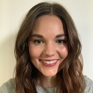 Meet your Posher, Abigail